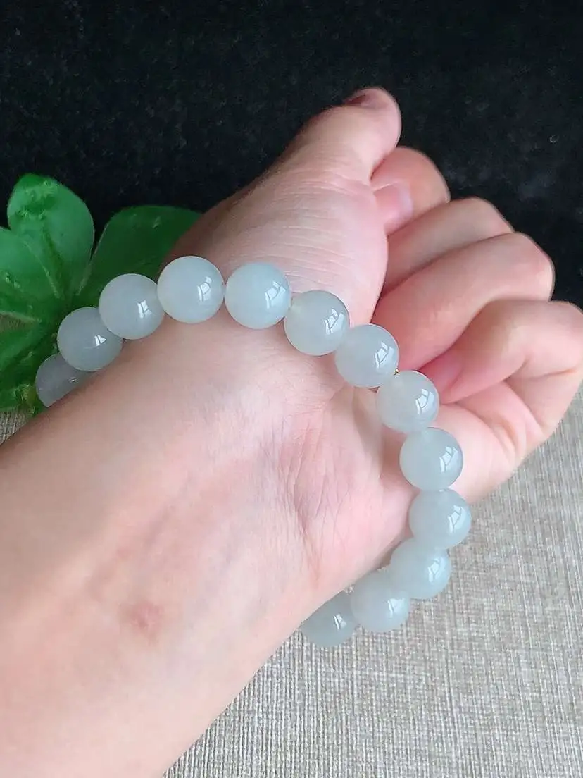 a货翡翠老坑冰种白月光圆珠佛珠手串19颗  尺寸9.7mm 重量33.30g 0917