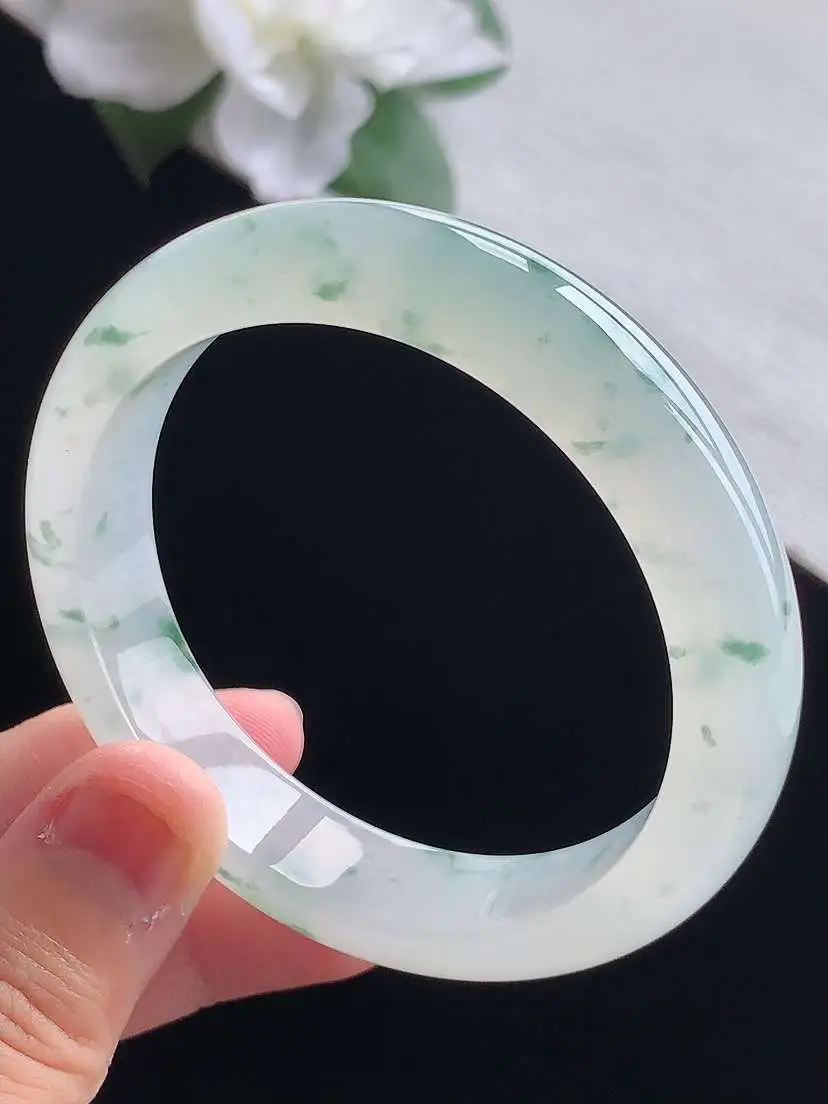 a货翡翠老坑冰种飘花正装正圈手镯54-55圈口  尺寸54×12.6×8mm 重量53.37g 0917