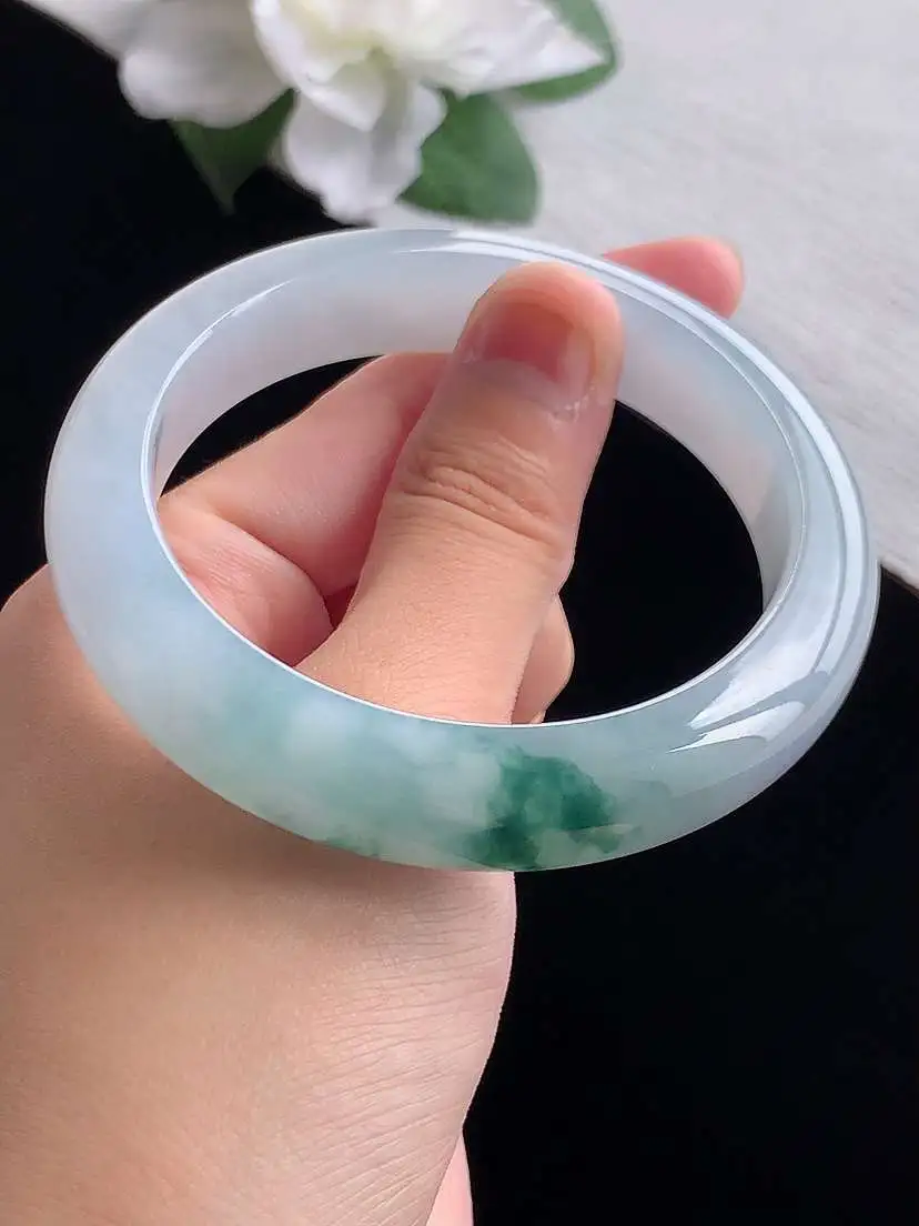 a货翡翠老坑冰种飘花正装正圈手镯57-58圈口  尺寸57.5×12.5×9mm 重量67.75g 0917