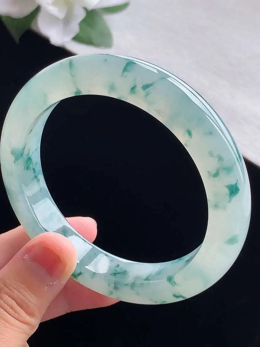 a货翡翠老坑冰种飘花正装正圈手镯59-60大圈口  尺寸59.5×12.5×9.2mm 重量75.4