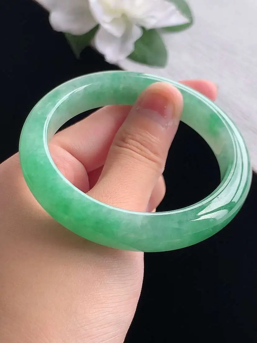 a货翡翠老坑冰种满绿正装正圈手镯56-57圈口 尺寸56×11.8×8mm 重量57.25g 0917
