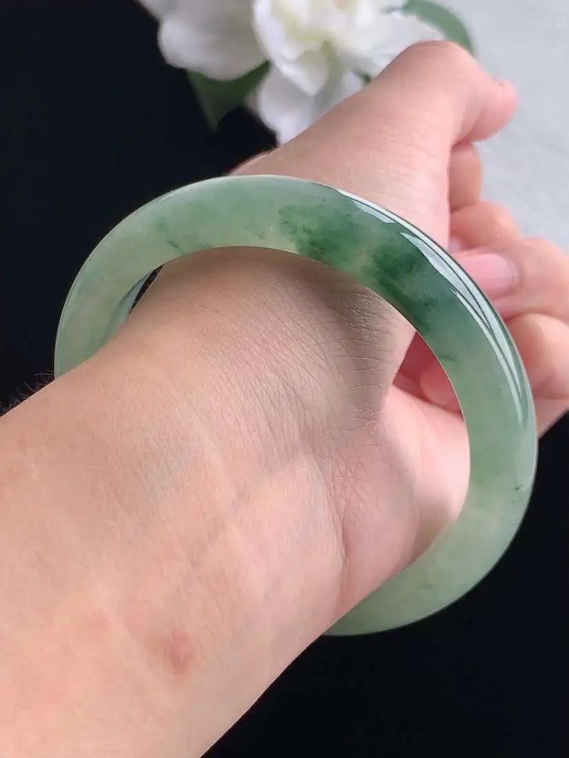 a货翡翠老坑冰种飘花正装正圈手镯58-59圈口  尺寸58.5×12×8mm 重量58.90g 09