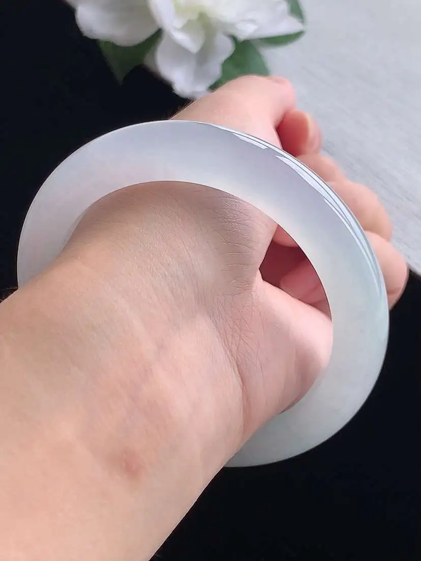 a货翡翠老坑冰种白月光厚装正装正圈手镯59-60大圈口  尺寸59.5×11×9.8mm 重量 72.18g 0917