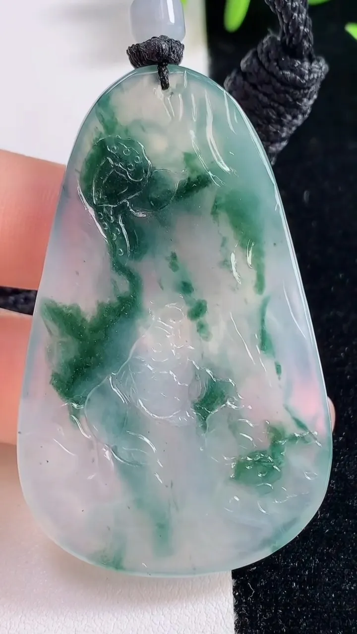 天然A货翡翠种飘花虚空藏菩萨吊坠，尺寸58.6-36-4.7，重量:24.91g
9月18日