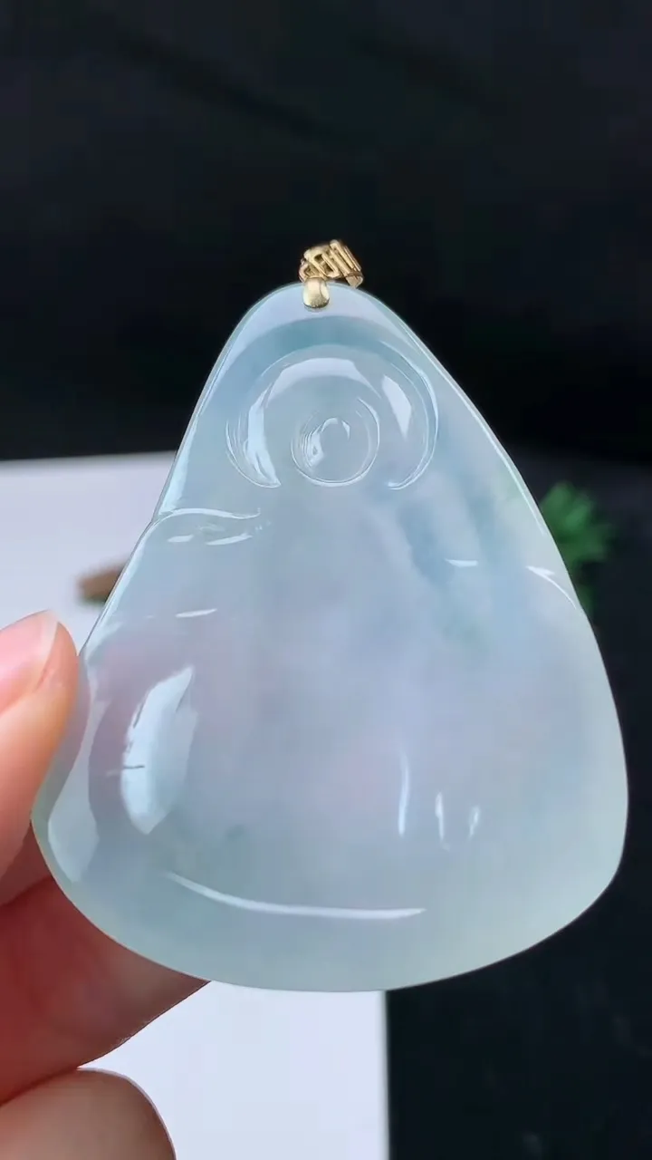 天然A货翡翠飘花大势至观音菩萨吊坠，尺寸57.4-42.9-6.8，重量:30.87g
9月19日