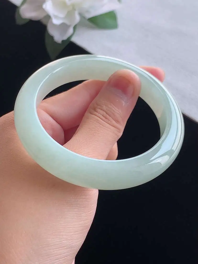 a货翡翠老坑冰种晴底正装正圈手镯54-55圈口  尺寸54.6×11.5×8.8mm 重量56.73g 0918