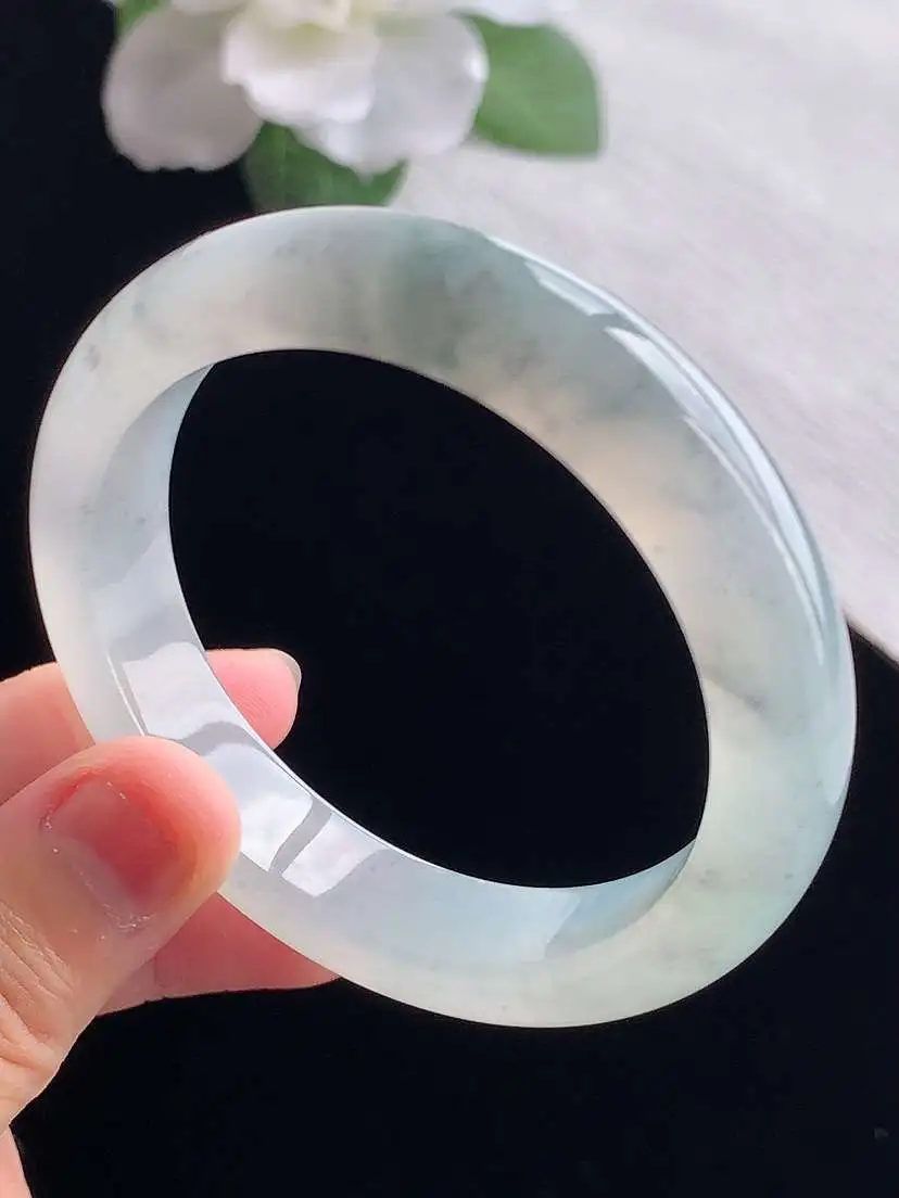 a货翡翠老坑冰种乌鸡种正装正圈手镯52-53圈口  尺寸52.8×12×8mm 重量54.30g 0923