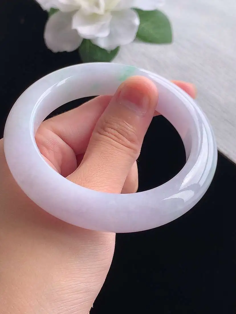 a货翡翠老坑冰种春带彩飘绿正装正圈手镯55-56圈口  尺寸55×12.5×9.7mm 重量72.95g 0923