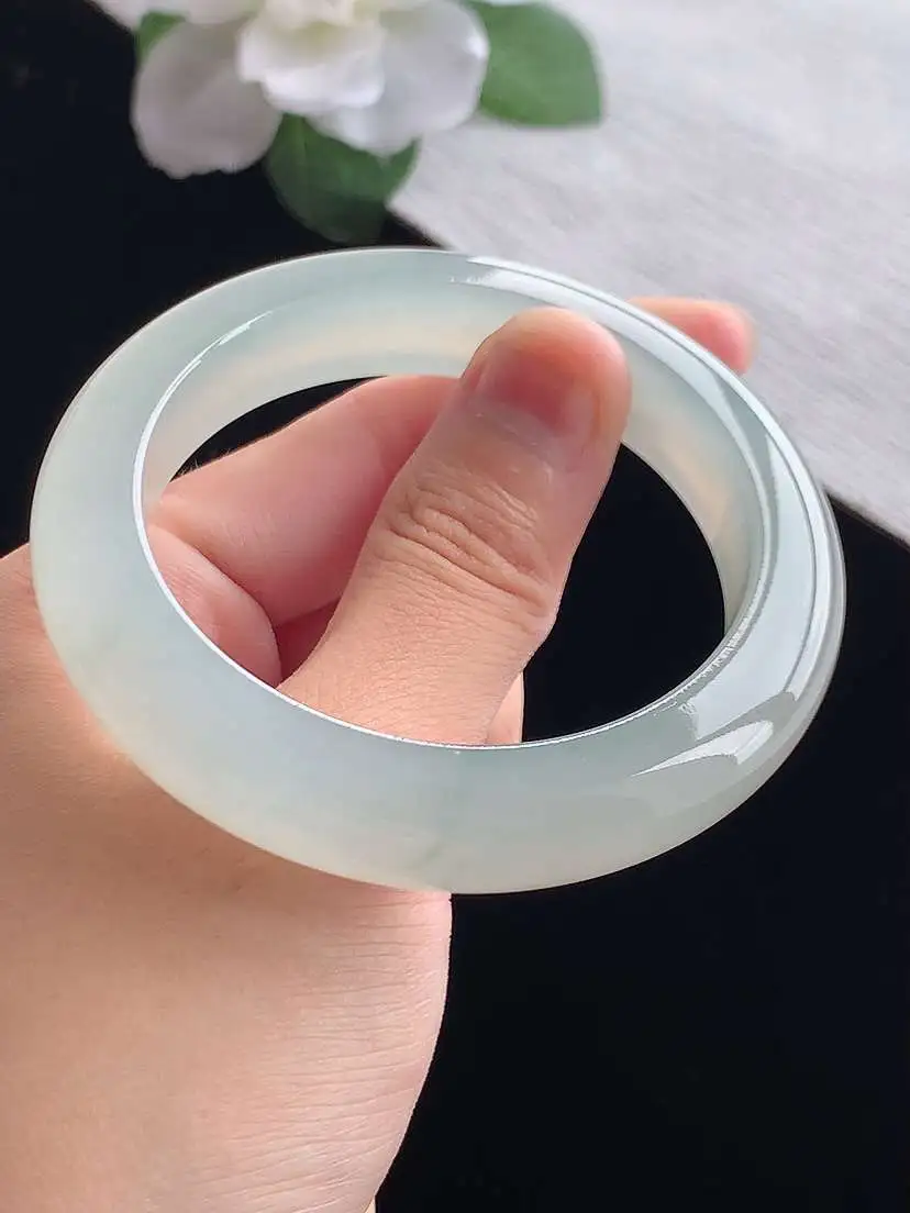 a货翡翠老坑冰种晴水正装正圈手镯53-54圈口  尺寸53×11.8×9mm 重量61.23g 0923