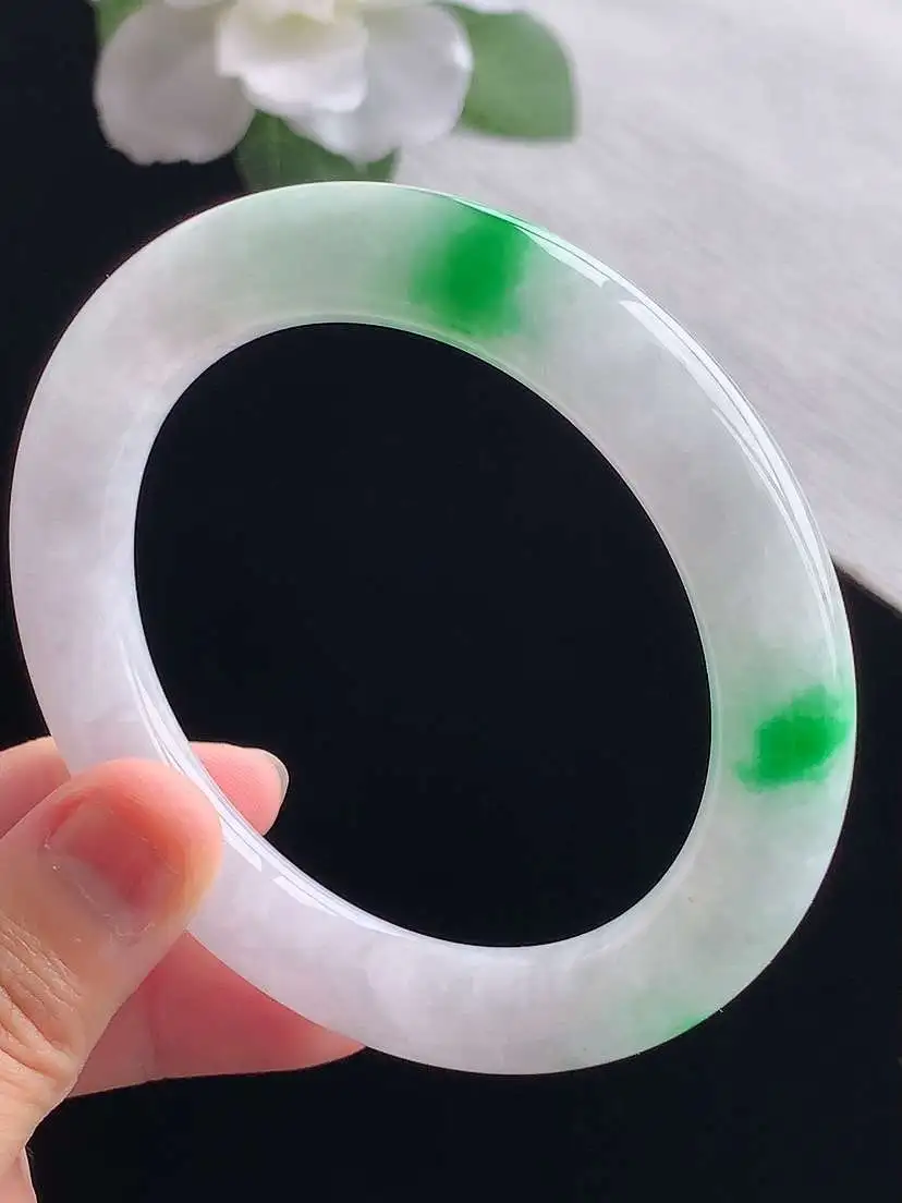 a货翡翠老坑冰种飘阳绿圆条手镯58-59圈口  尺寸58×10.3mm 重量65.15g 0923