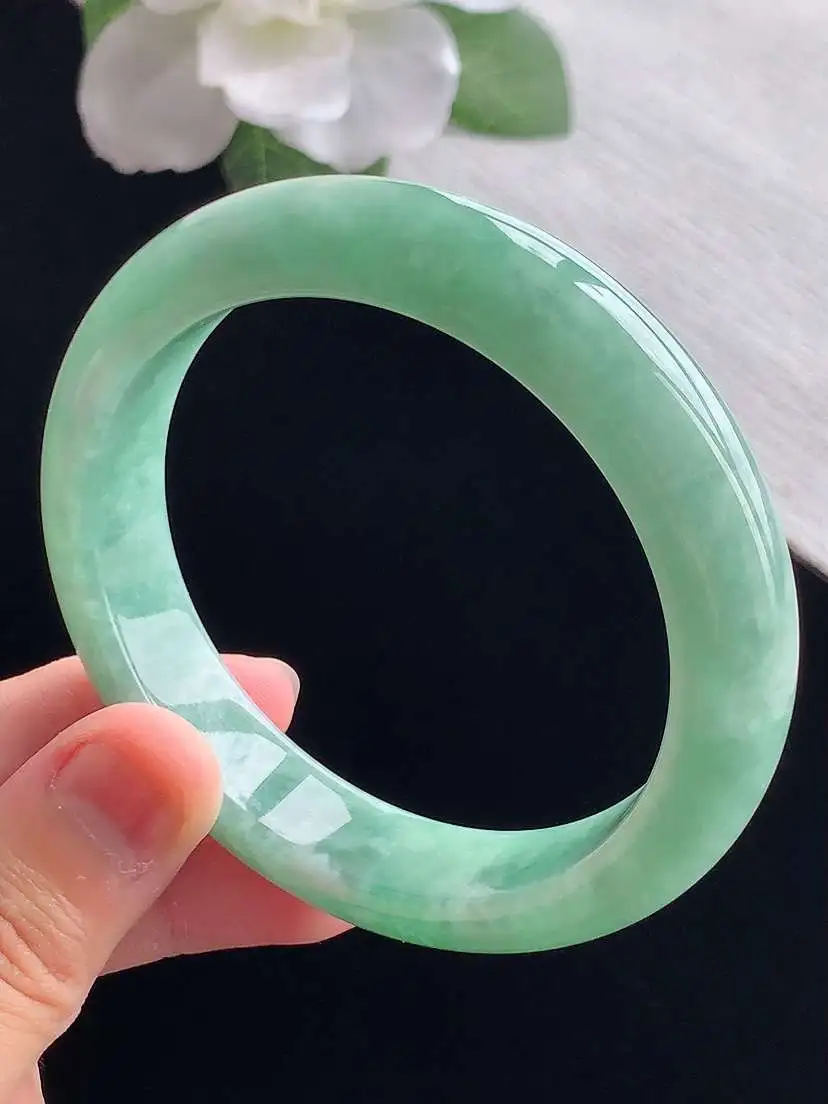 a货翡翠老坑冰润满绿正装正圈手镯56-57圈口  尺寸56×13×8.3mm 重量60.56g 09