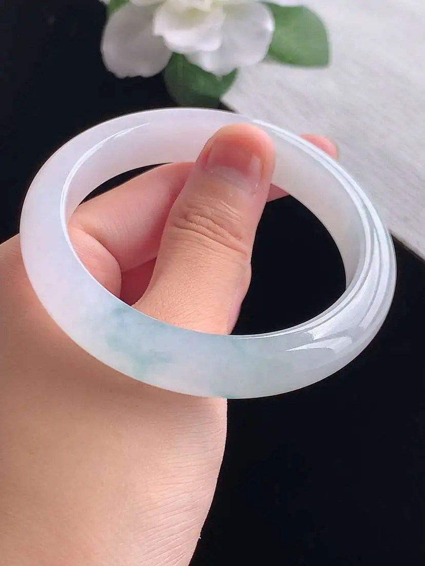 a货翡翠老坑冰种飘花正装正圈手镯57-58圈口  尺寸57.8×12.2×8mm 重量58.25g 0923