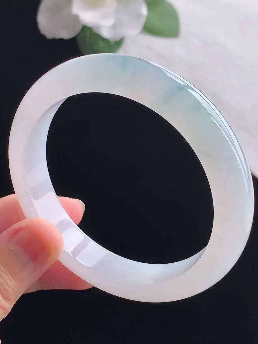 a货翡翠老坑冰种飘花正装正圈手镯57-58圈口  尺寸57.8×12.2×8mm 重量58.25g 0923