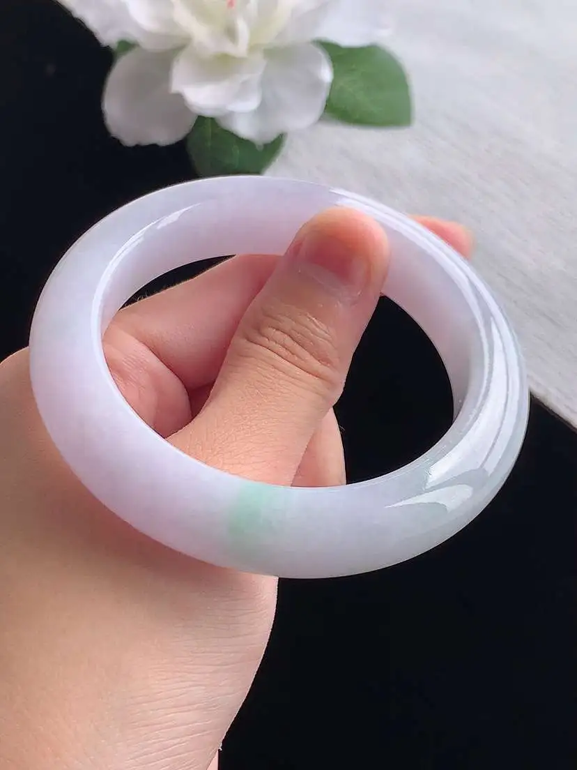 a货翡翠老坑冰种春带彩飘绿正装正圈手镯55-56圈口  尺寸55×12.5×9.7mm 重量72.95g 0923