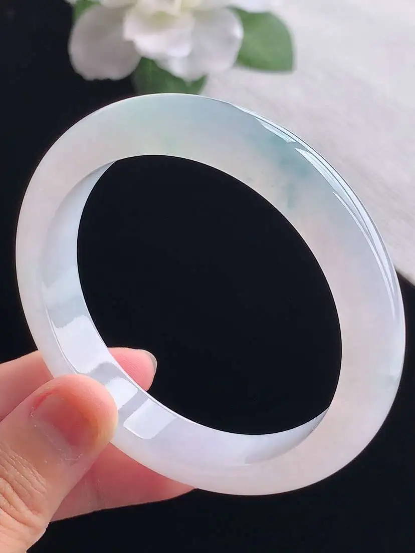 a货翡翠老坑冰种飘花正装正圈手镯57-58圈口  尺寸57.8×12.2×8mm 重量58.25g 