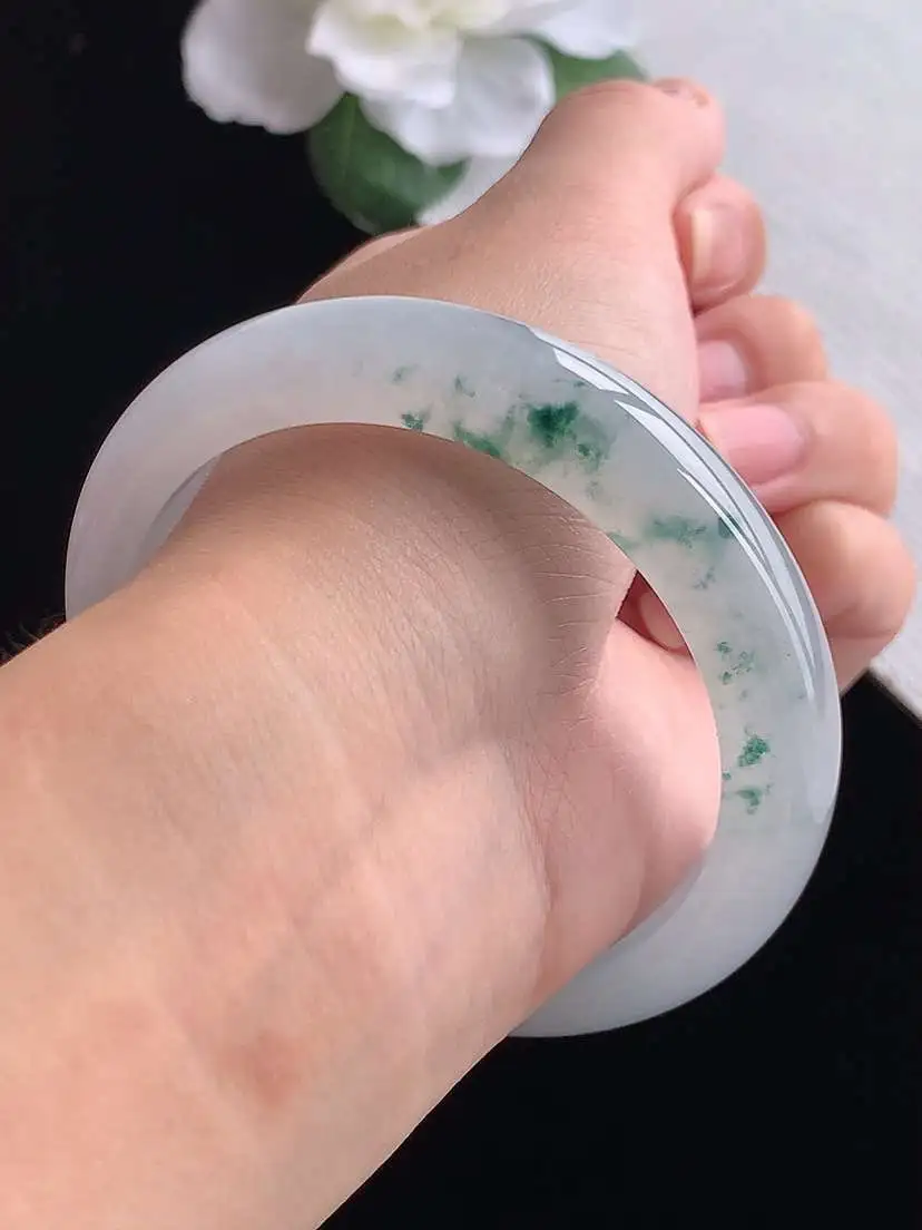 a货翡翠老坑冰种飘花正装正圈手镯57-58圈口  尺寸57.2×12.3×8mm 重量61.48g 0924