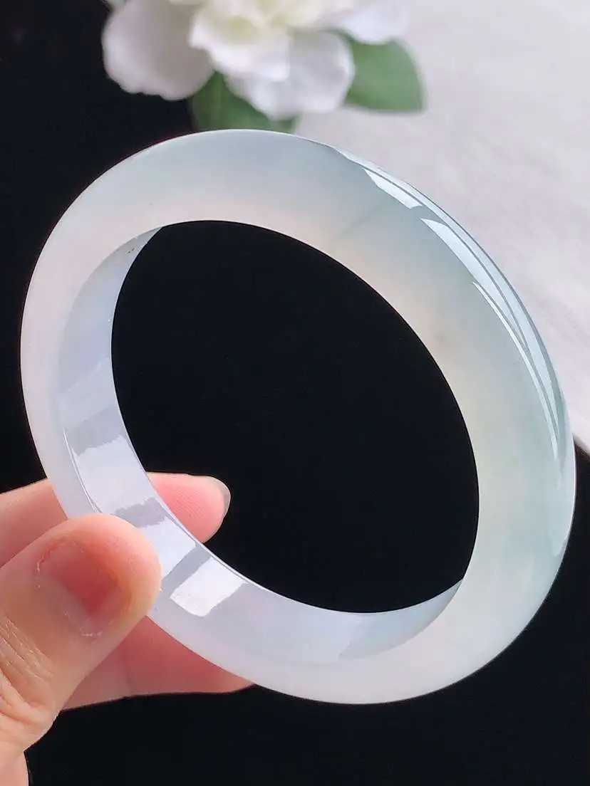 a货翡翠老坑冰种飘花正装正圈手镯57-58圈口  尺寸57.2×12.3×8mm 重量61.48g 0924