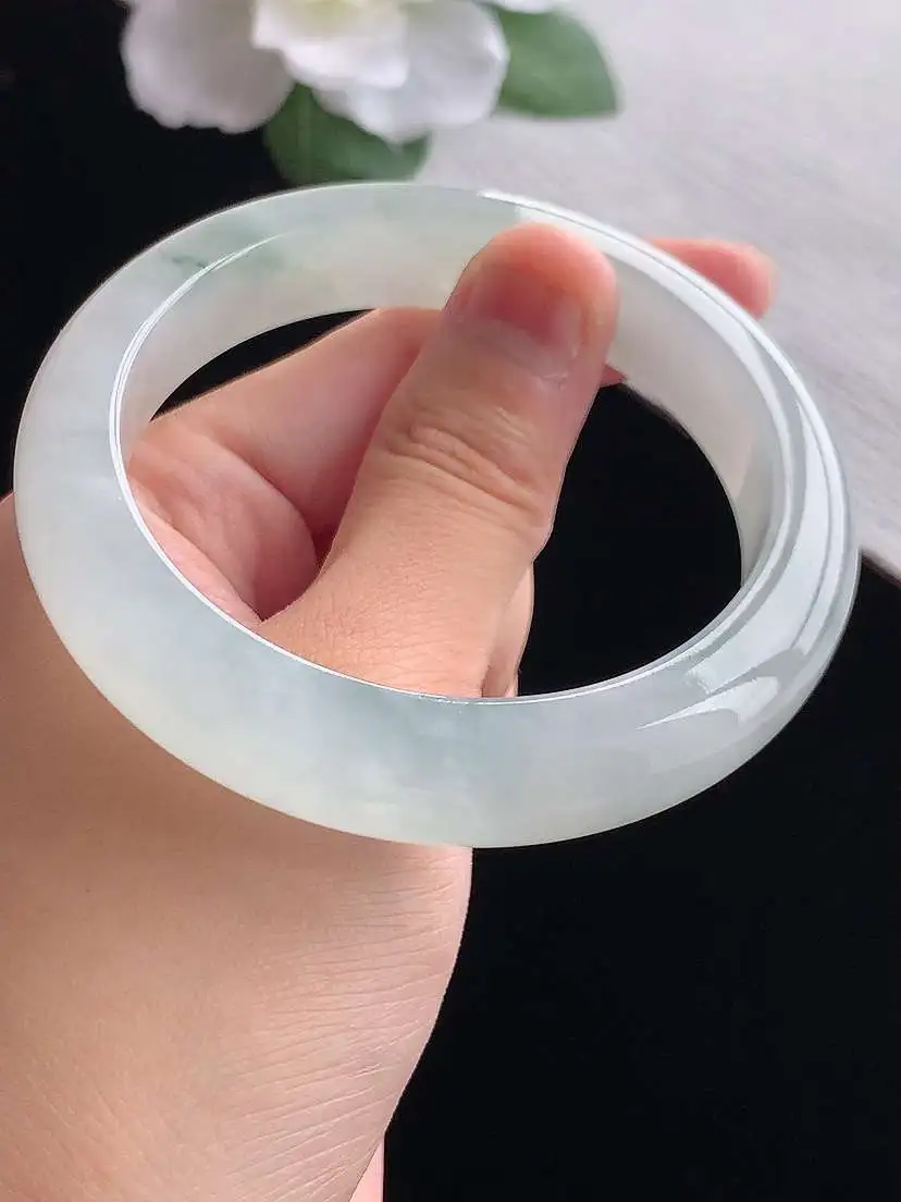 a货翡翠老坑冰种飘花正装正圈手镯57-58圈口 尺寸57.5×12.2×8.5mm 重量65.70g 0924