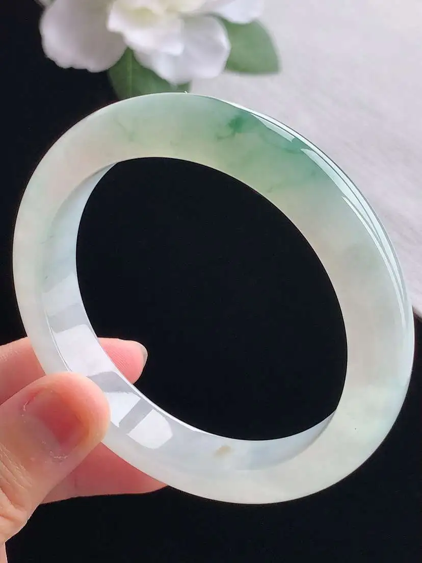 a货翡翠老坑冰种飘花正装正圈手镯58-59圈口  尺寸58×12.2×8.5mm 重量63.13g 0924