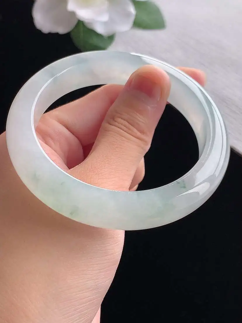 a货翡翠老坑冰种飘花正装正圈手镯57-58圈口 尺寸57.5×12.2×8.5mm 重量65.70g 0924
