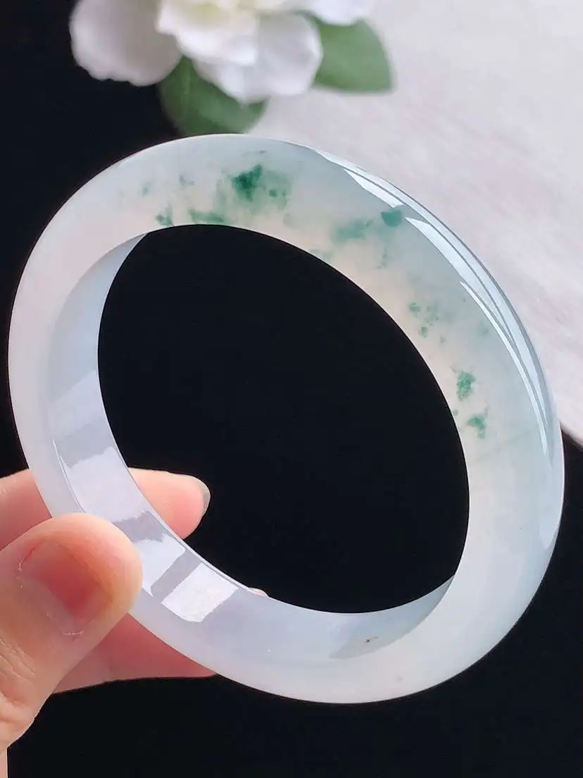 a货翡翠老坑冰种飘花正装正圈手镯57-58圈口  尺寸57.2×12.3×8mm 重量61.48g 