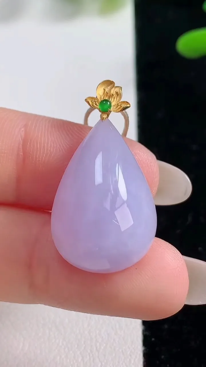天然A货翡翠18K金紫罗兰水滴吊坠，尺寸22.4-16-8.8，重量:5.25g
9月27日