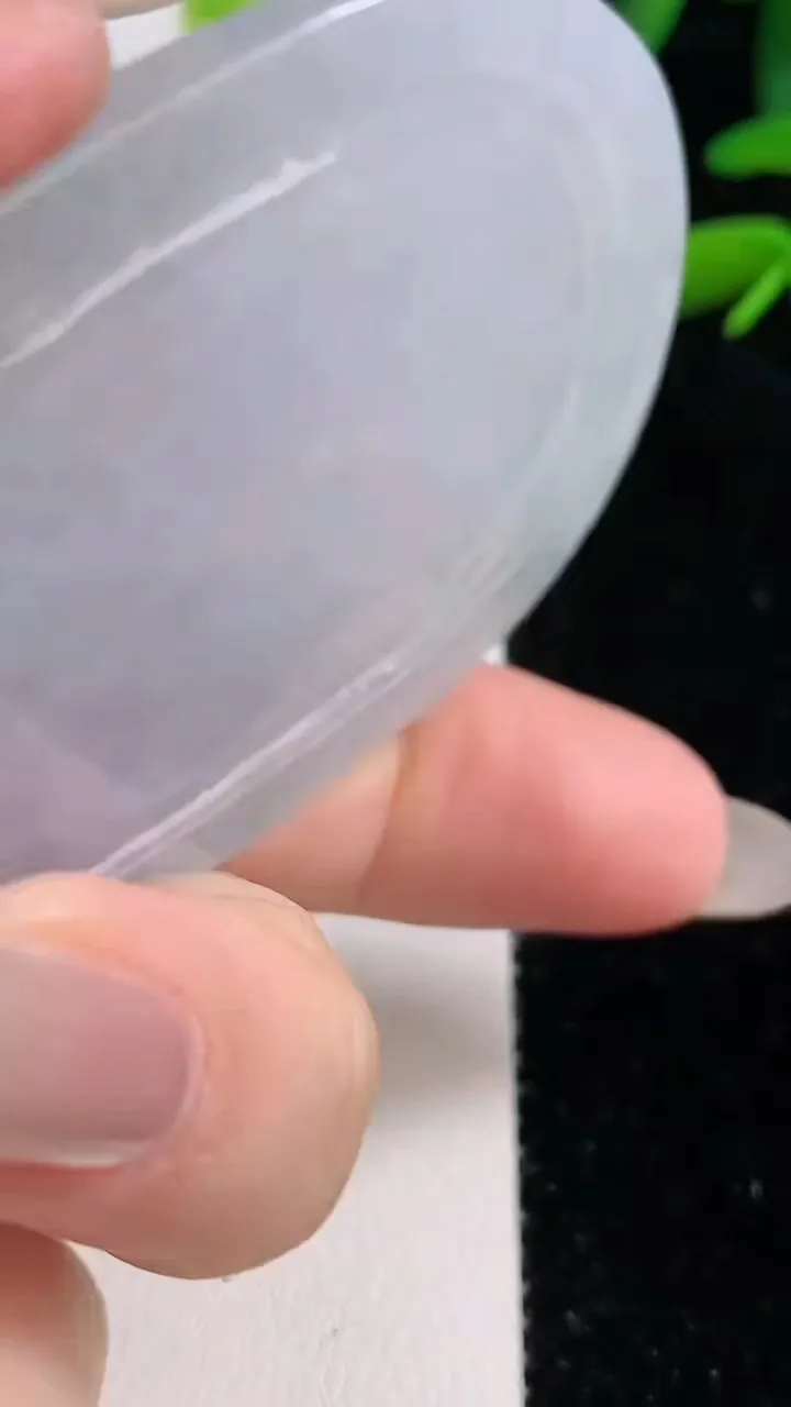 天然A货翡翠冰种紫罗兰龙牌吊坠，尺寸70.2-41.2-11，重量:48.11g
9月27日