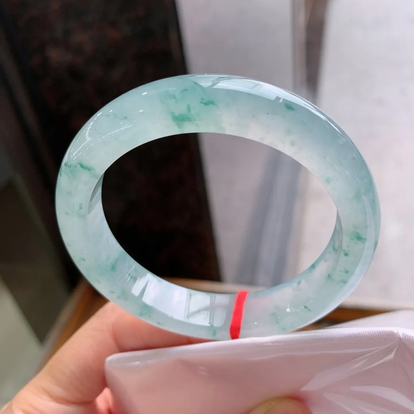 正圈冰飘花 尺寸：54.6/12.3/8.3mm