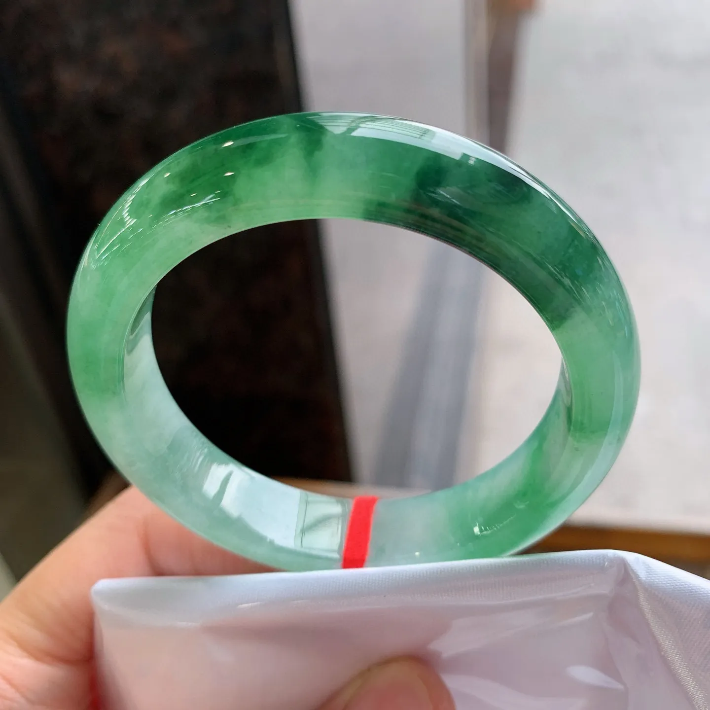 正圈飘绿 尺寸：54.1/12.5/8.7mm