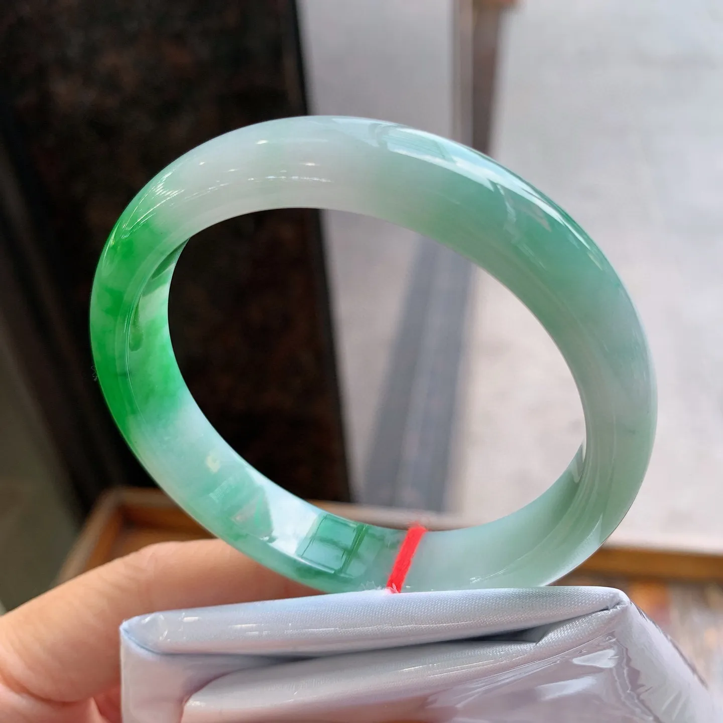 正圈飘绿   尺寸：58.5/12.2/7.6mm