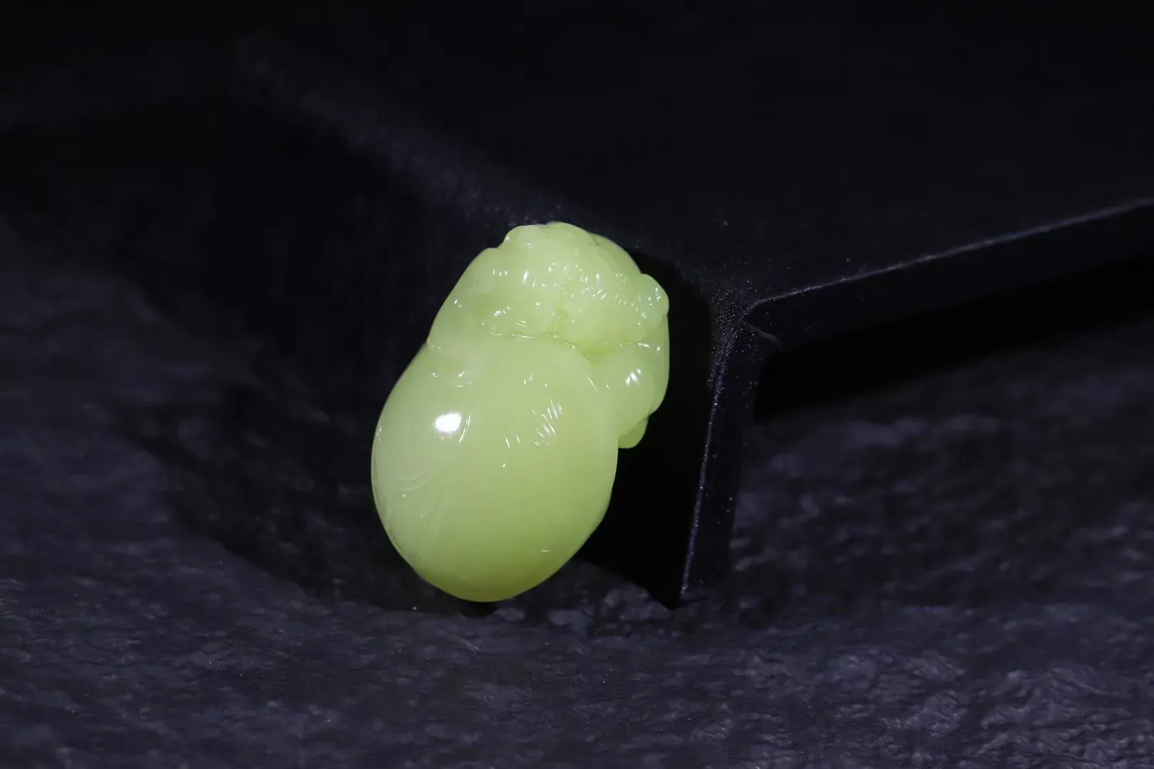 一手货源品质保障
     ━━招财龙龟
精致的一款黄口龙龟，可爱俏皮不失祥瑞感，形制饱满圆润，寓意富贵长寿，洪福齐天！C10921，58-42-31mm，123.9g