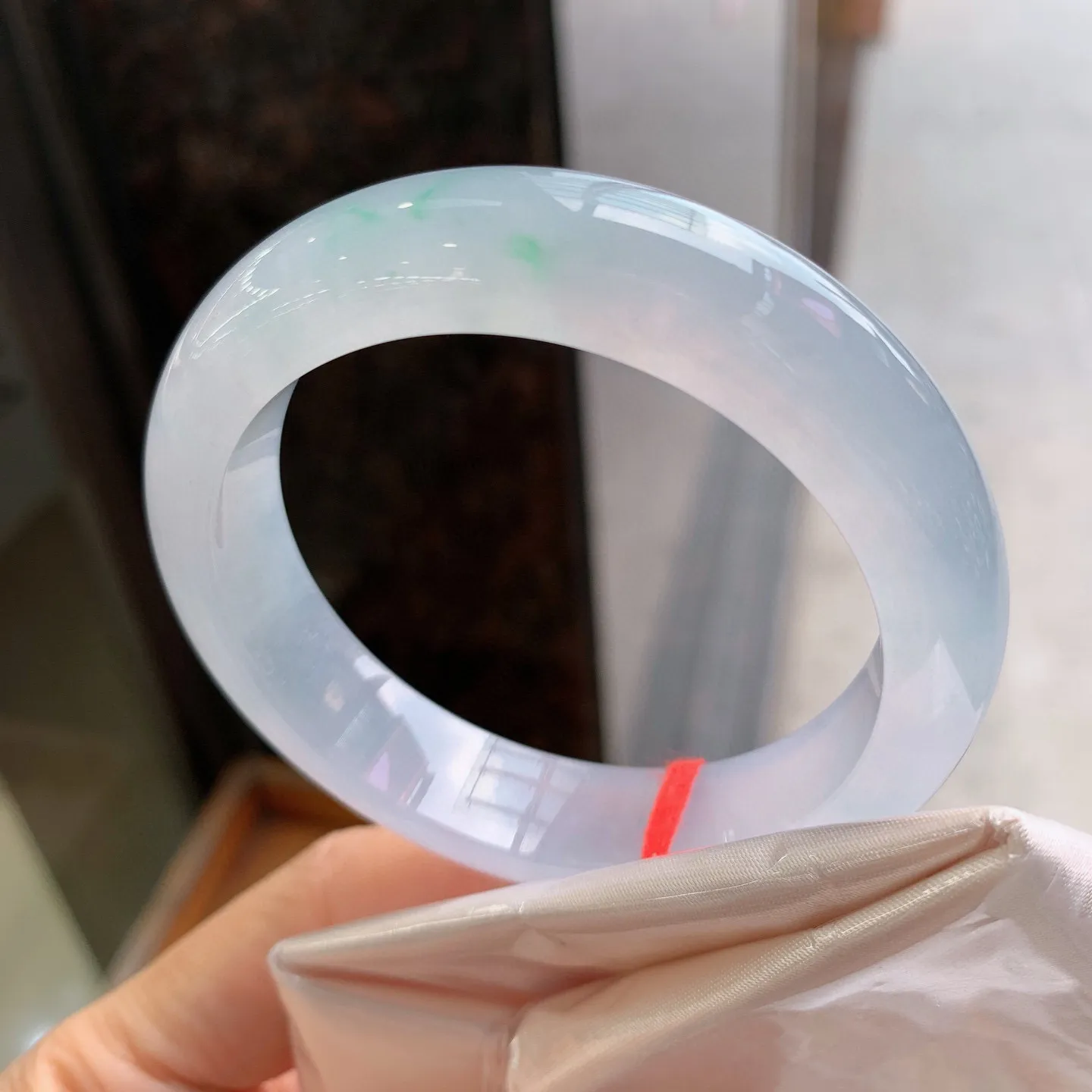 正圈冰飘绿  尺寸：54.1/13.2/8.8mm