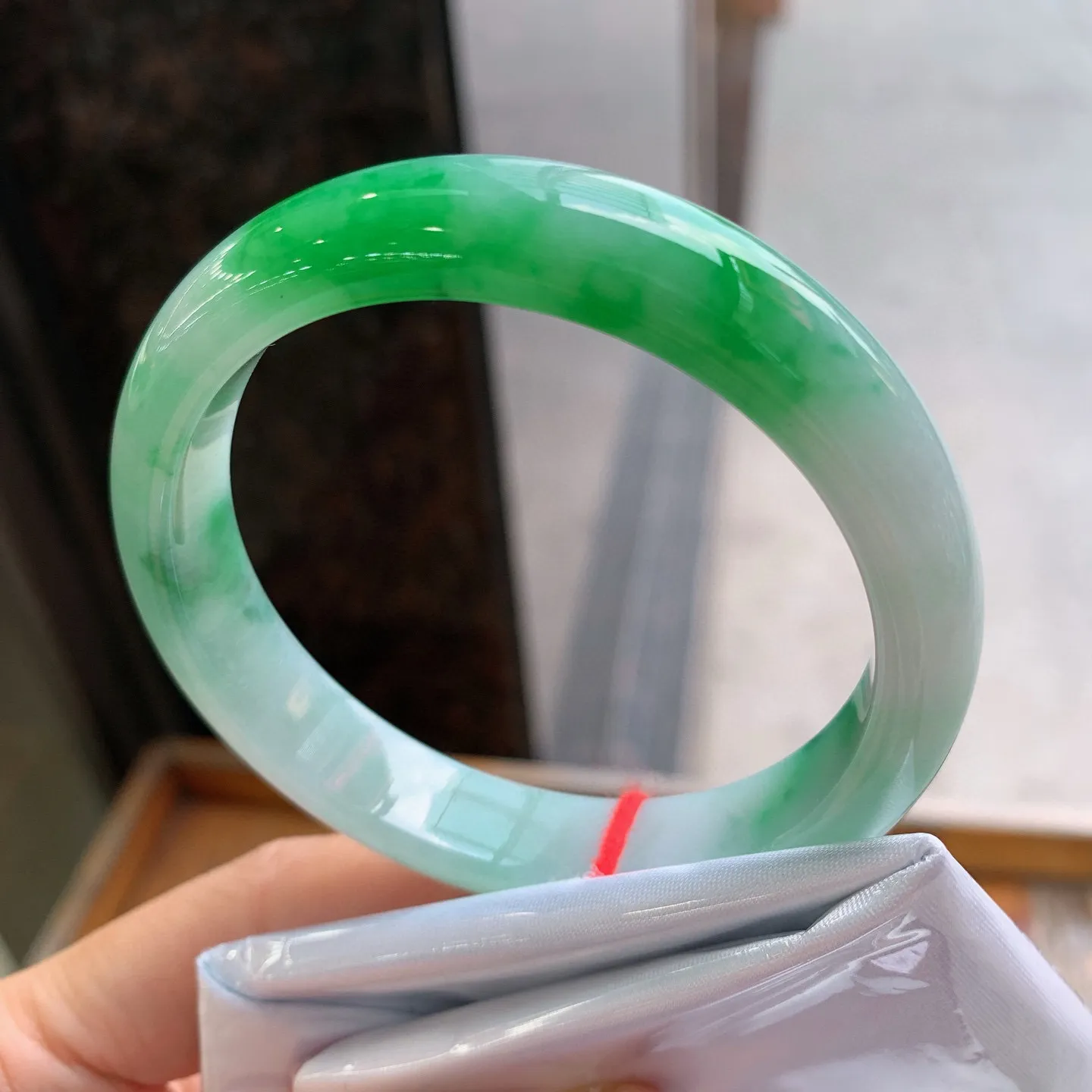 正圈飘绿   尺寸：58.5/12.2/7.6mm
