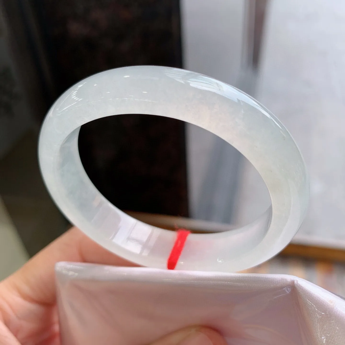 贵妃冰镯 尺寸：55/47/11/7.5mm