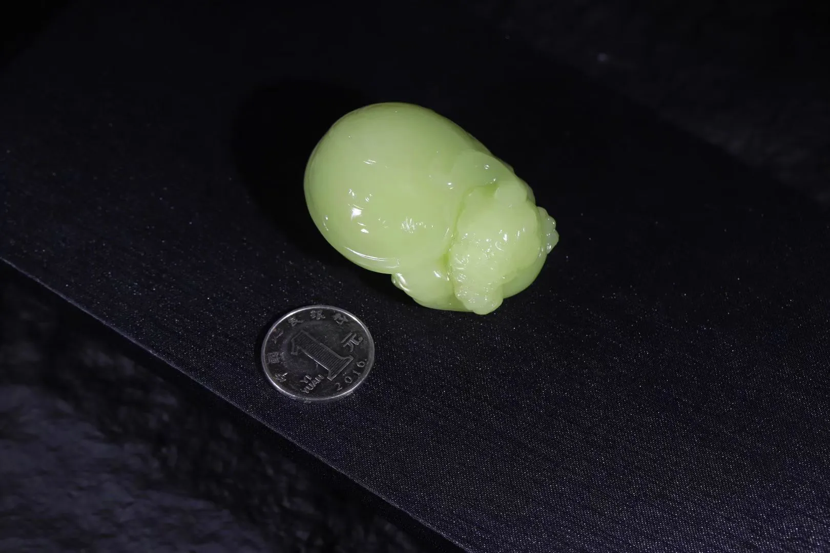 一手货源品质保障
     ━━招财龙龟
精致的一款黄口龙龟，可爱俏皮不失祥瑞感，形制饱满圆润，寓意富贵长寿，洪福齐天！C10921，58-42-31mm，123.9g