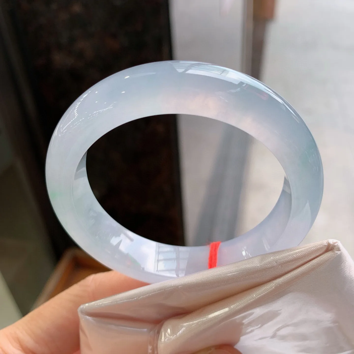 正圈冰飘绿  尺寸：54.1/13.2/8.8mm