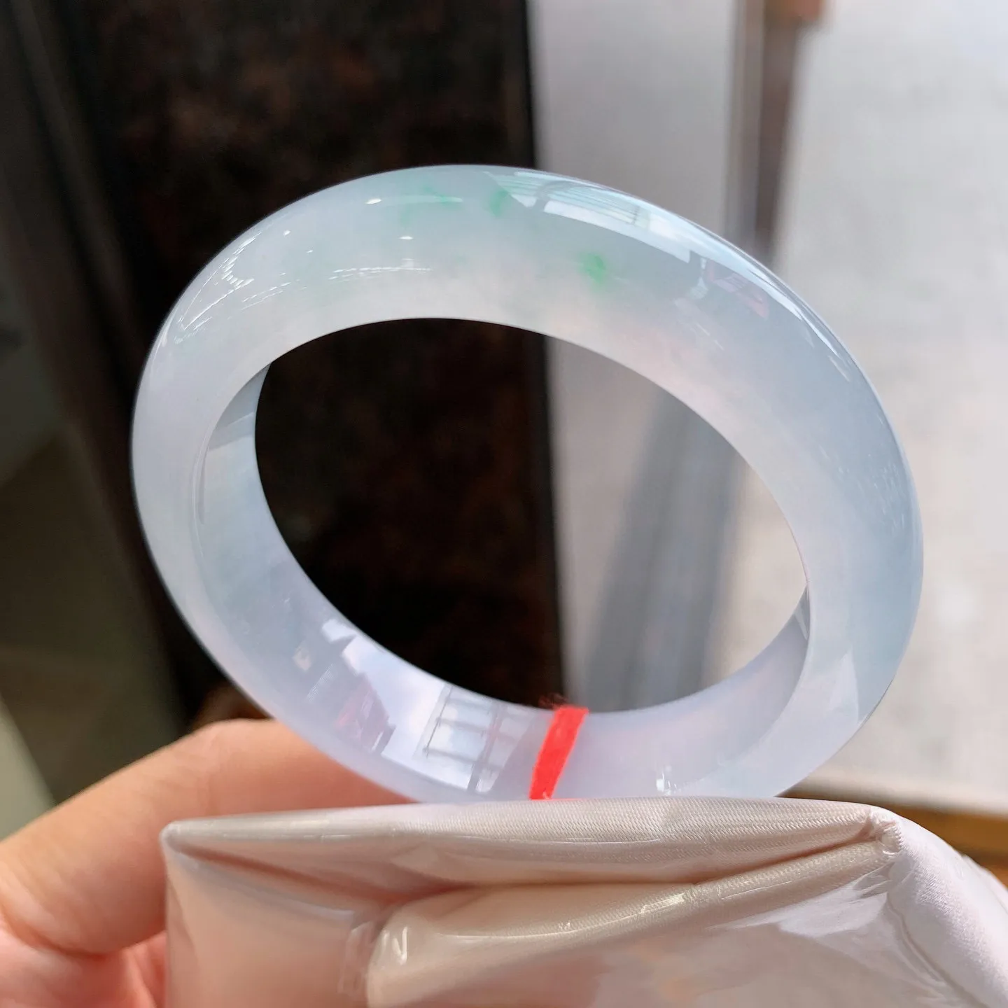 正圈冰飘绿  尺寸：54.1/13.2/8.8mm