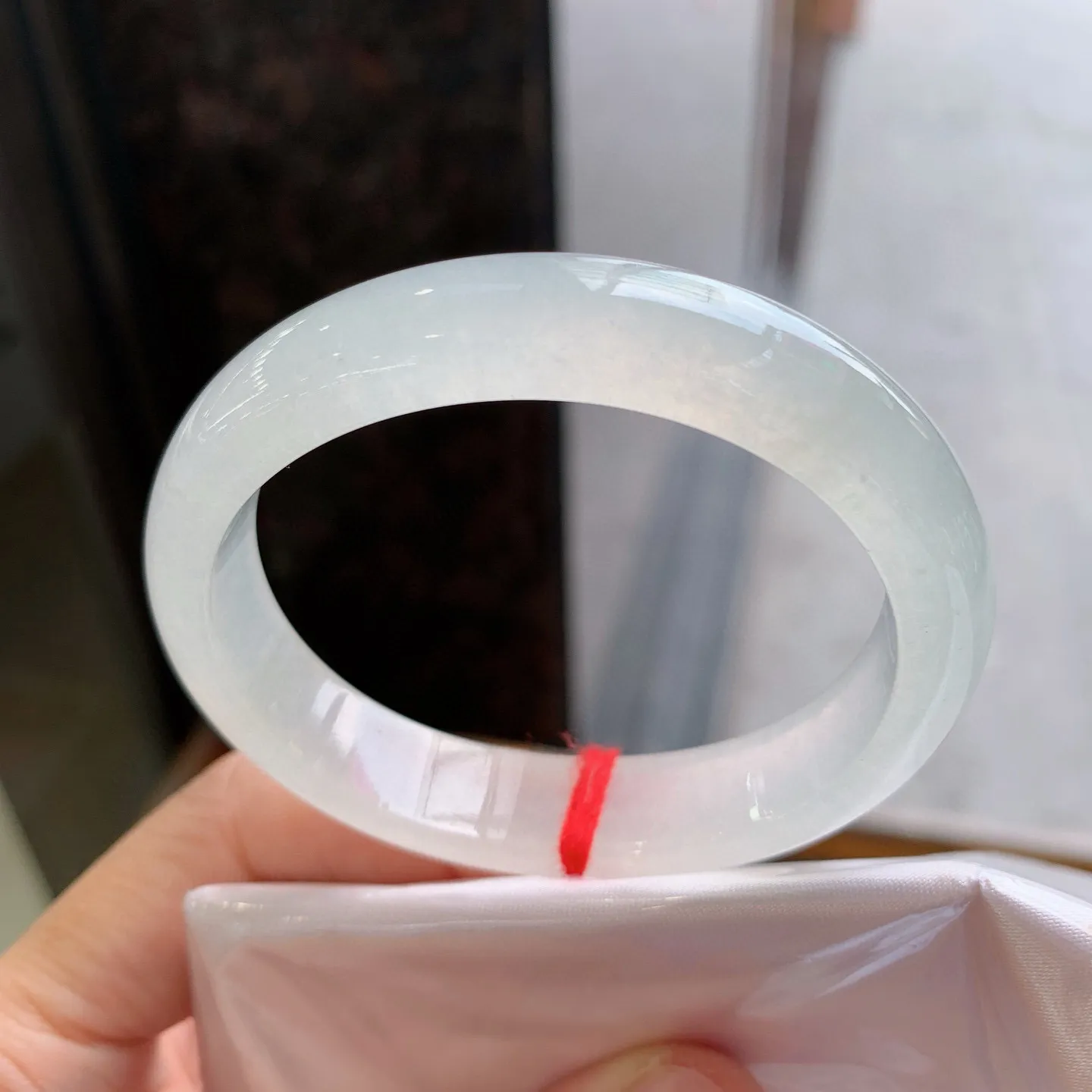 贵妃冰镯 尺寸：55/47/11/7.5mm