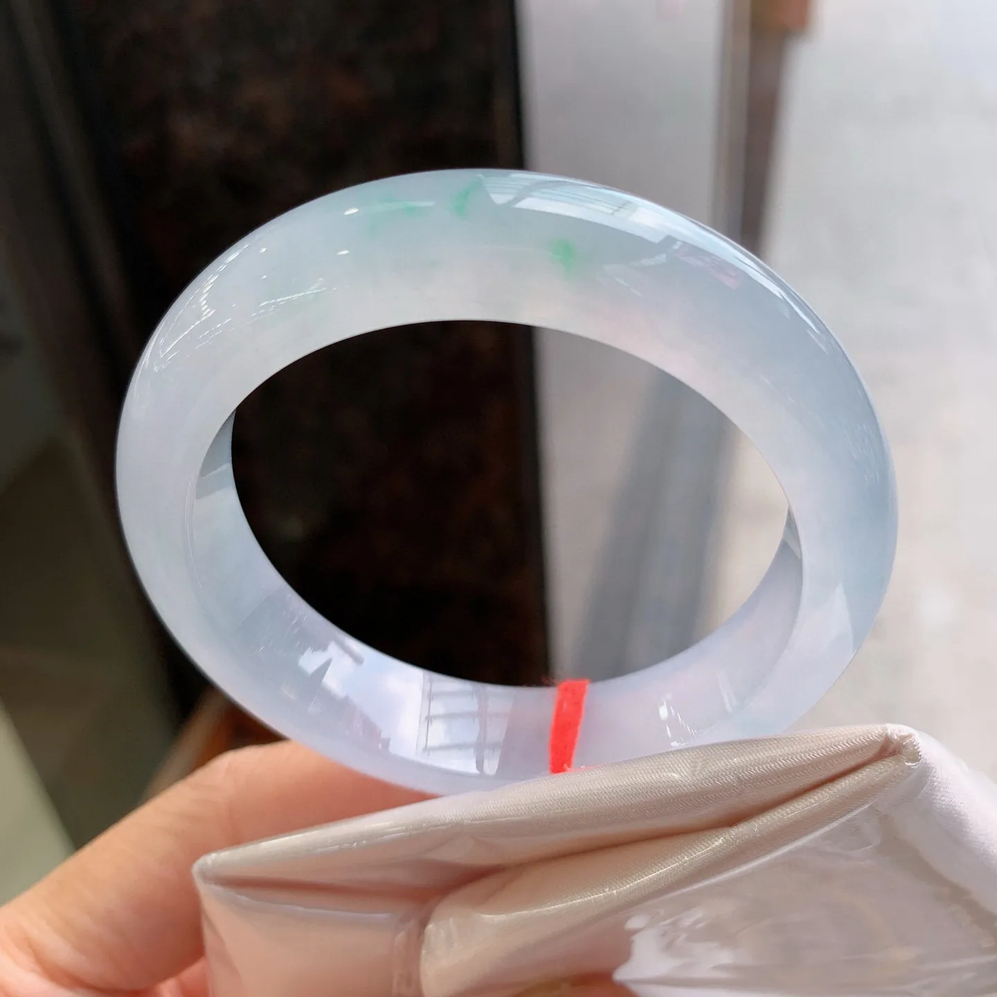正圈冰飘绿  尺寸：54.1/13.2/8.8mm