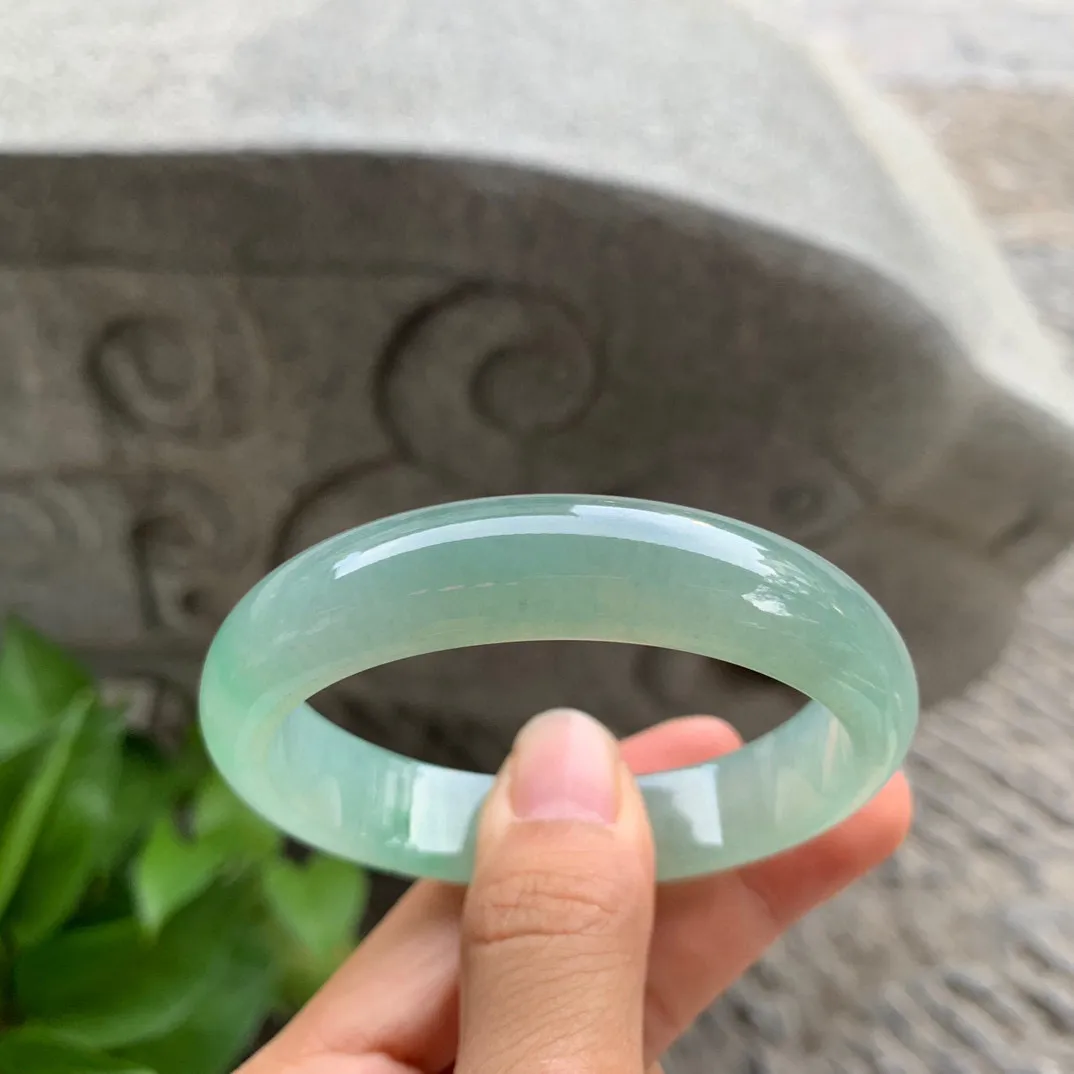圈口 55.8-49.5-12.8-7.5【冰绿贵妃手镯】贵妃55 56可戴
