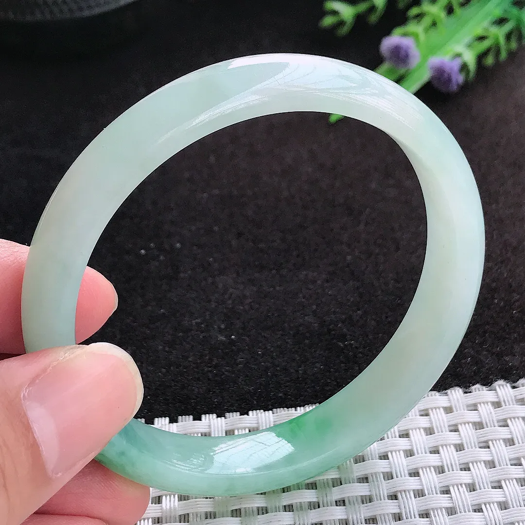 自然光57.5/11/6.8老坑冰胶果冻飘翠绿手镯天然翡翠玉镯女款