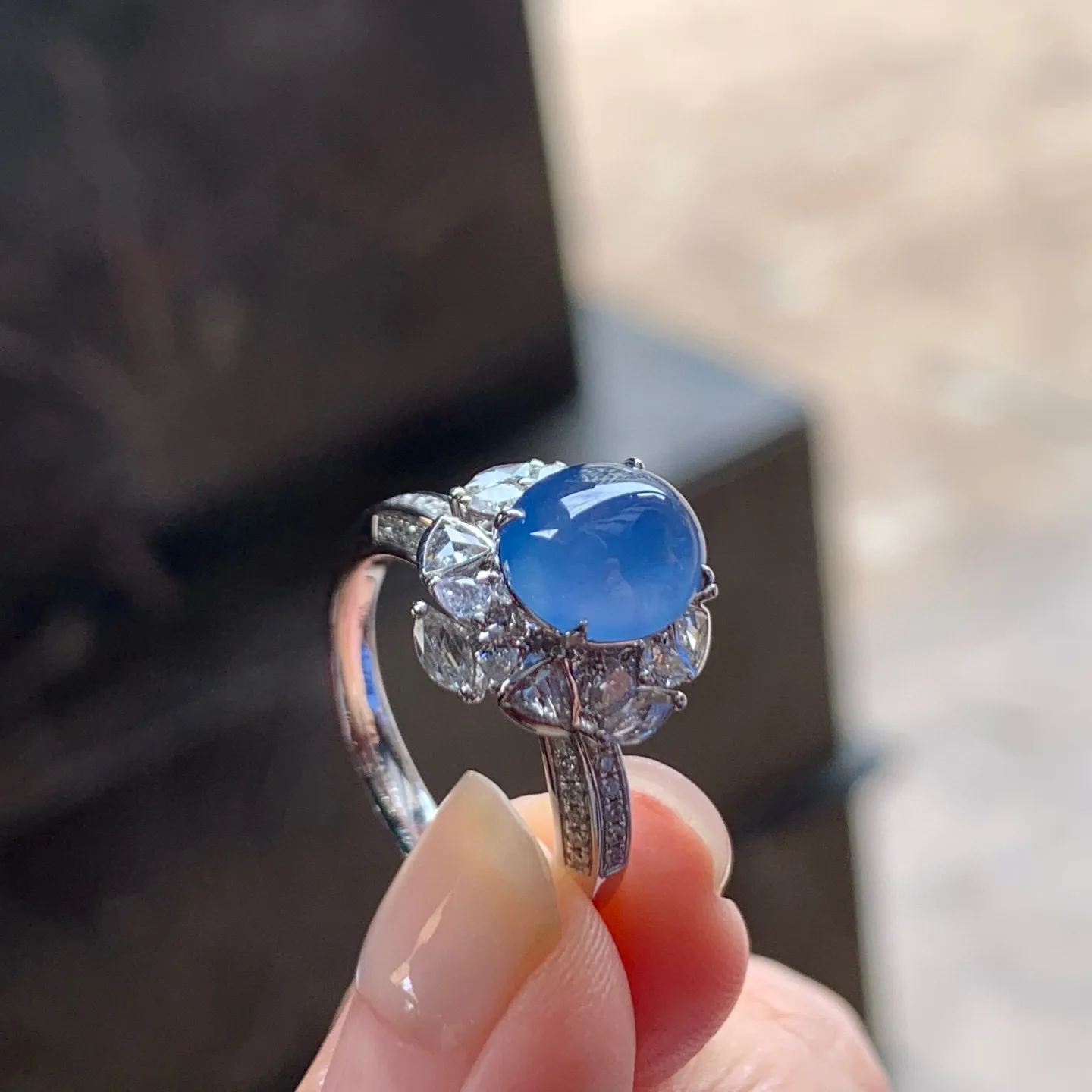 冰紫戒指
颜色浓郁吸睛～