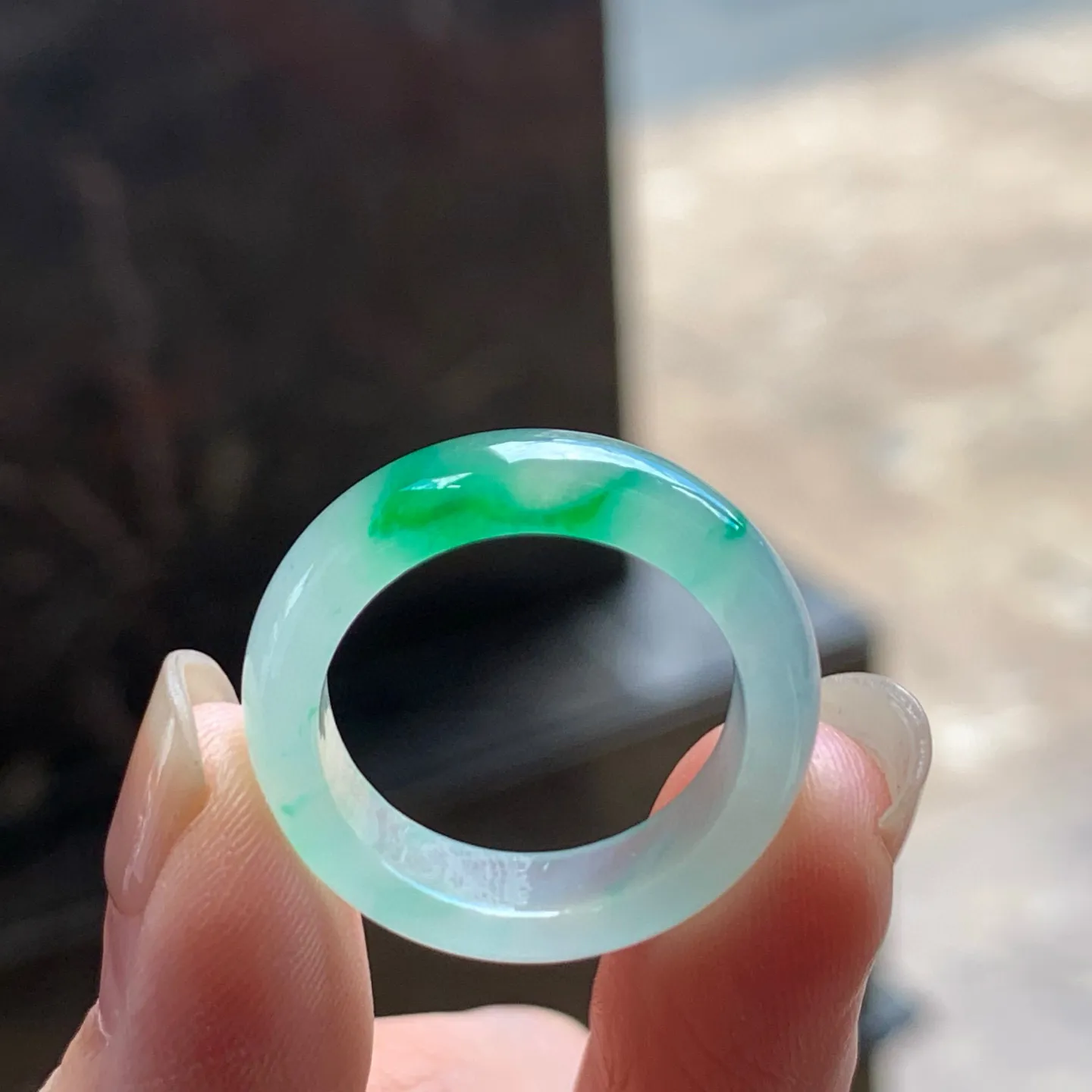 冰种阳绿指环
佩戴大气～