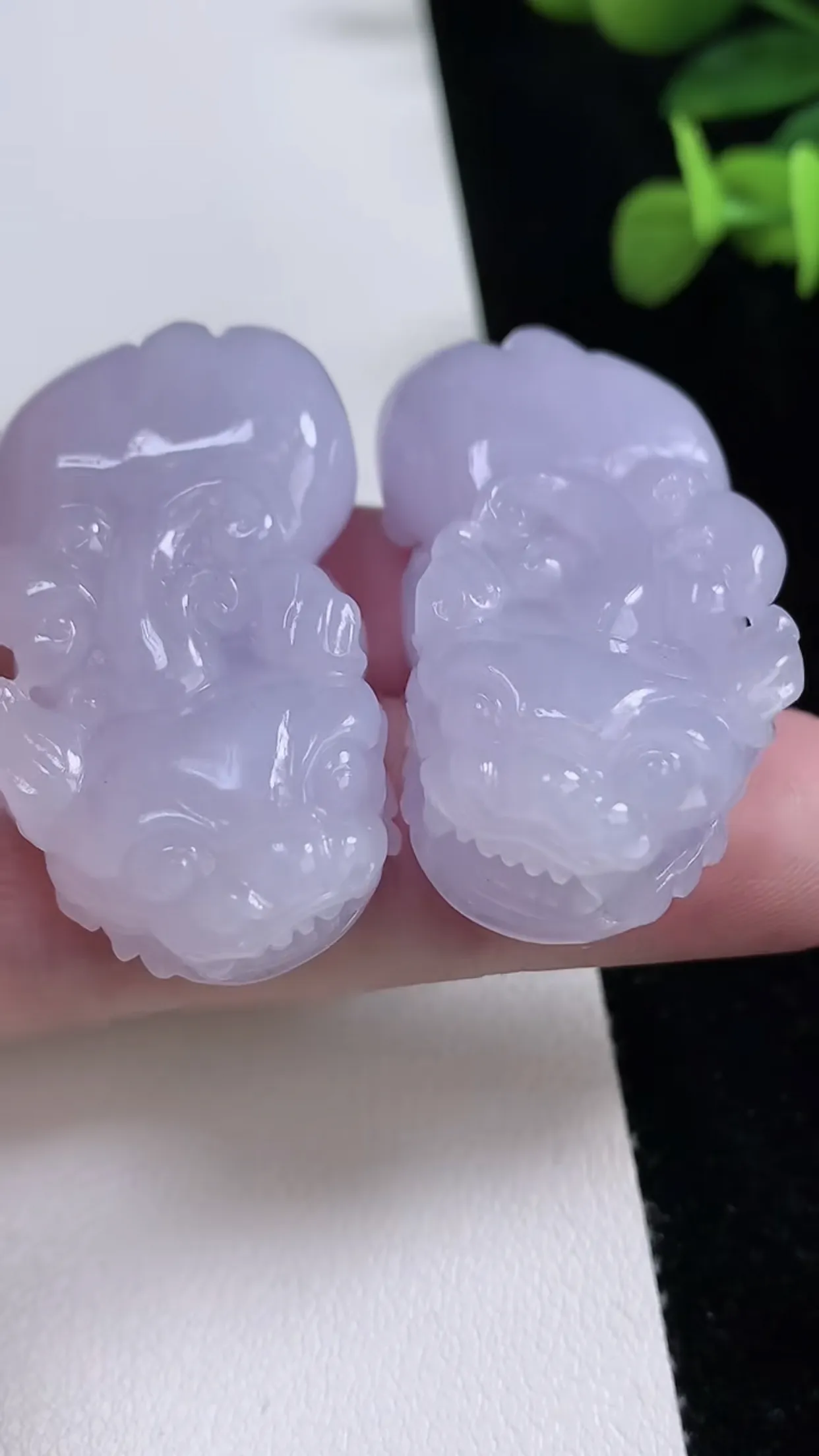 缅甸天然翡翠a货 老坑料起胶冰润 紫罗兰招财貔貅吊坠一对，尺寸41.6-21.2-11.8mm  y 51.87