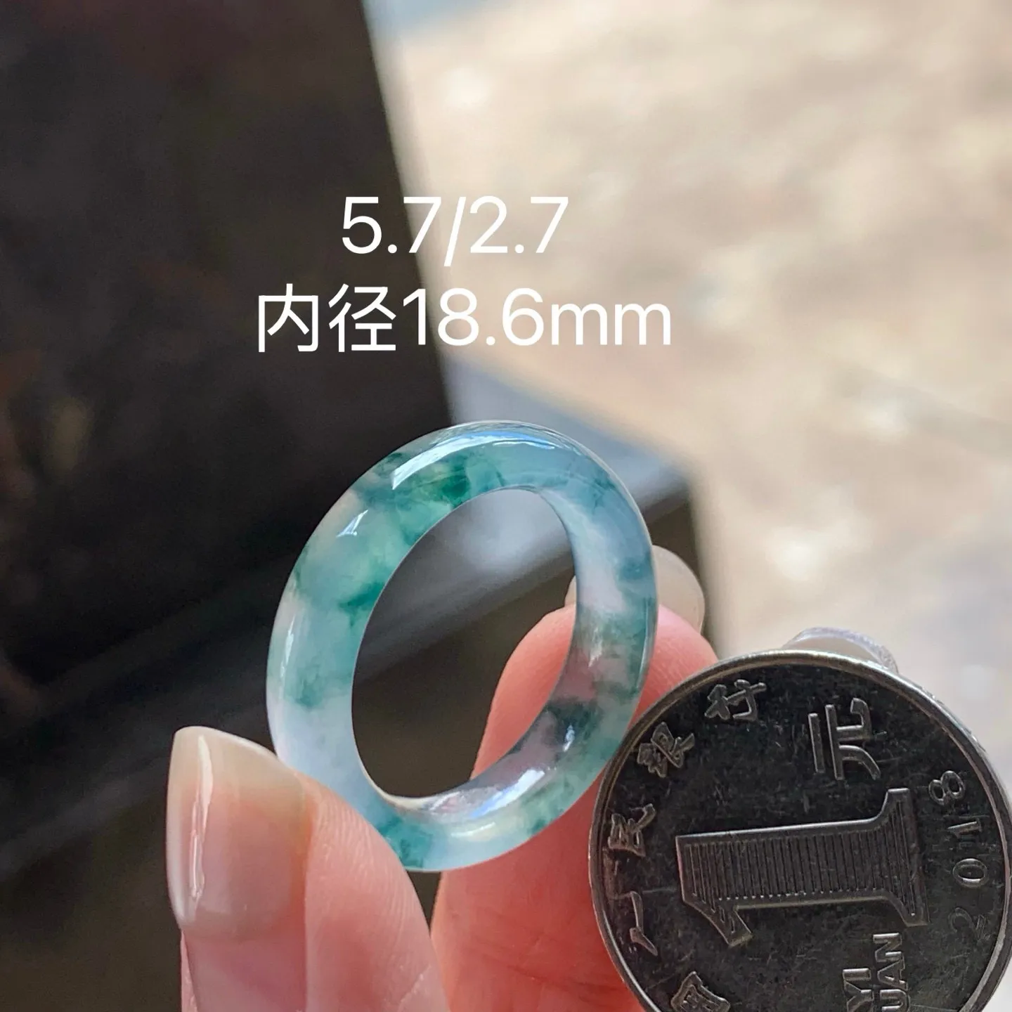 冰种飘花指环
冰味十足～