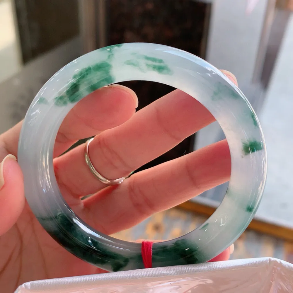 圆条冰玻飘花 无瑕 尺寸:56.5/10.4 花美 种水好