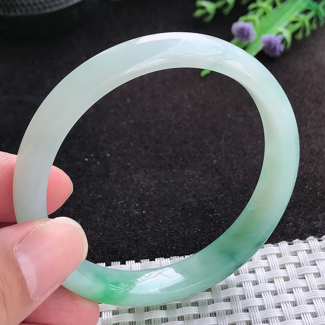 自然光57.5/11/6.8老坑冰胶果冻飘翠绿手镯天然翡翠玉镯女款