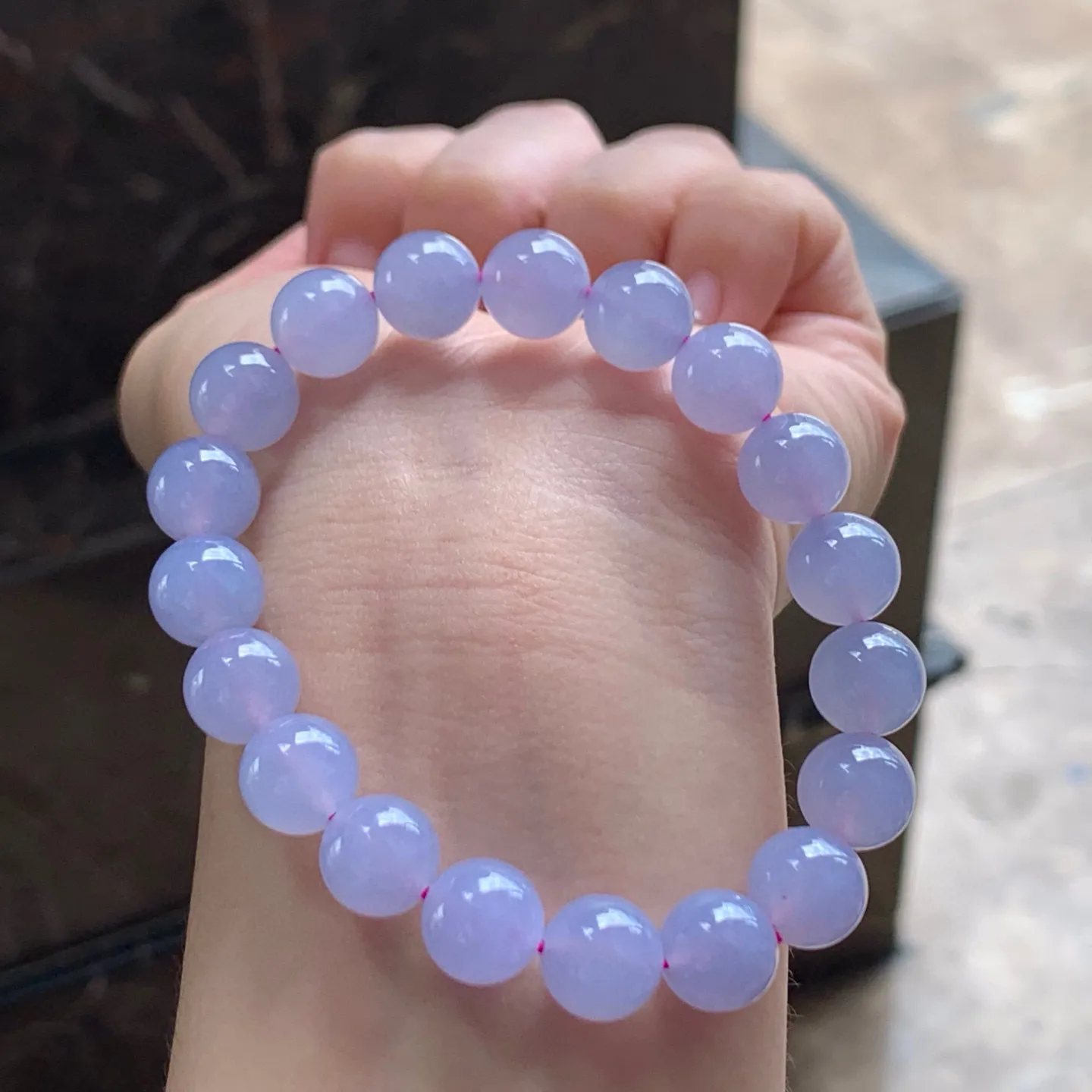冰种春色手串
颜色浓郁有种水～