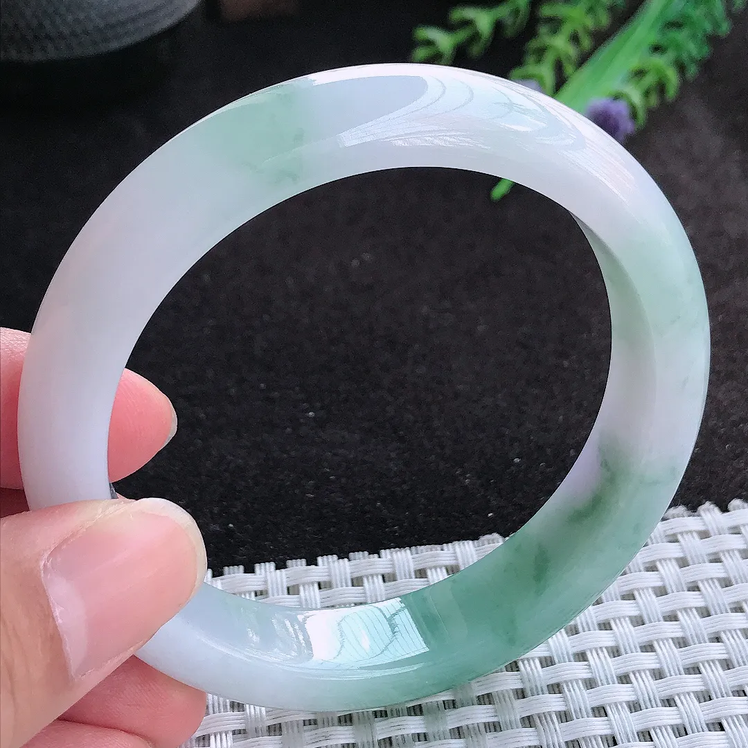 自然光58.5/13/8.6老坑冰润水灵春带彩飘花手镯天然翡翠玉镯女款