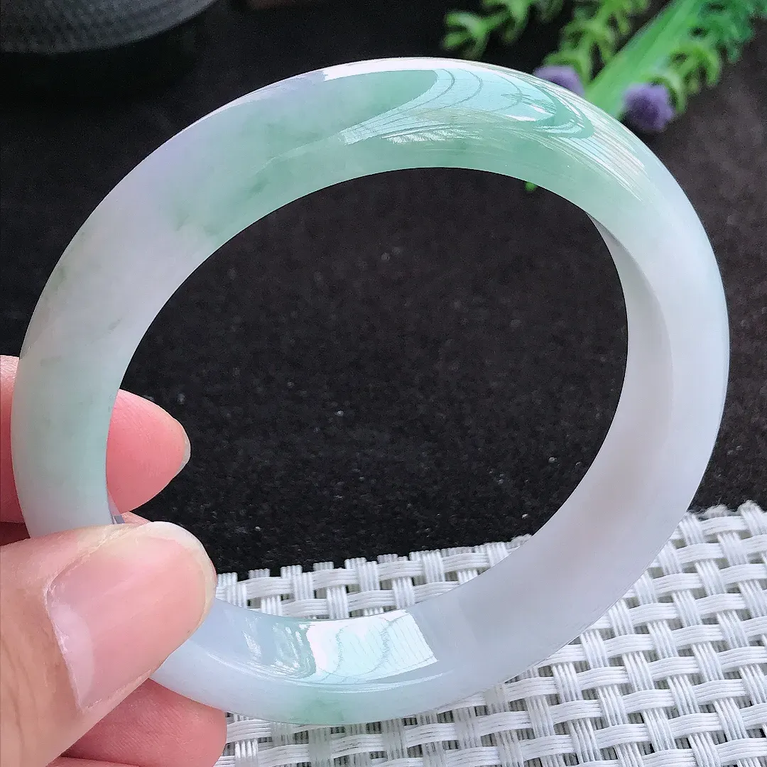 自然光58.5/13/8.6老坑冰润水灵春带彩飘花手镯天然翡翠玉镯女款